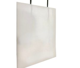 QYC Print custom paper bags, luxury shopping bags, retail paper bags, kraft paper bags.