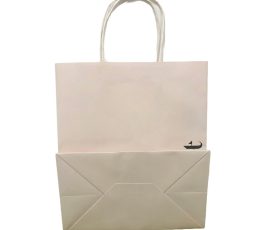 QYC Print custom paper bags, luxury shopping bags, retail paper bags, kraft paper bags.