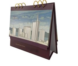 QYC Print custom desk calendars, creative calendar printing for corporate gifts.