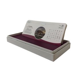 QYC Print custom desk calendars, creative calendar printing for corporate gifts.