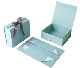 Collapsible rigid box with flat-packed and assembled states. Premium grey board and magnetic closure.