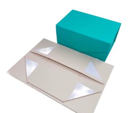 Collapsible rigid box with flat-packed and assembled states. Premium grey board and magnetic closure.