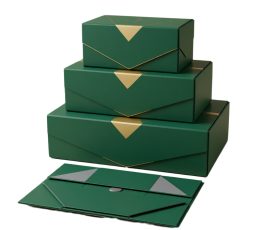 Collapsible rigid box with flat-packed and assembled states. Premium grey board and magnetic closure.
